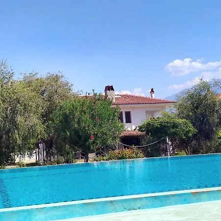 Havuz Olanakli Bahceli Karens * Fethiye